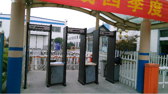 金屬防盜安檢門-免費(fèi)來樣測(cè)試，節(jié)省80%安保工資支出【探天下】