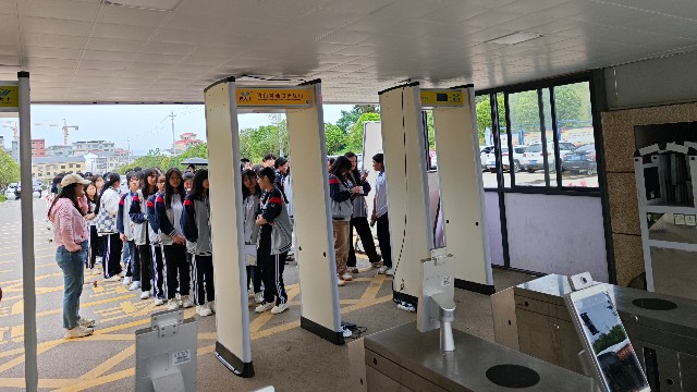 智能安檢門(mén)的工作原理是什么